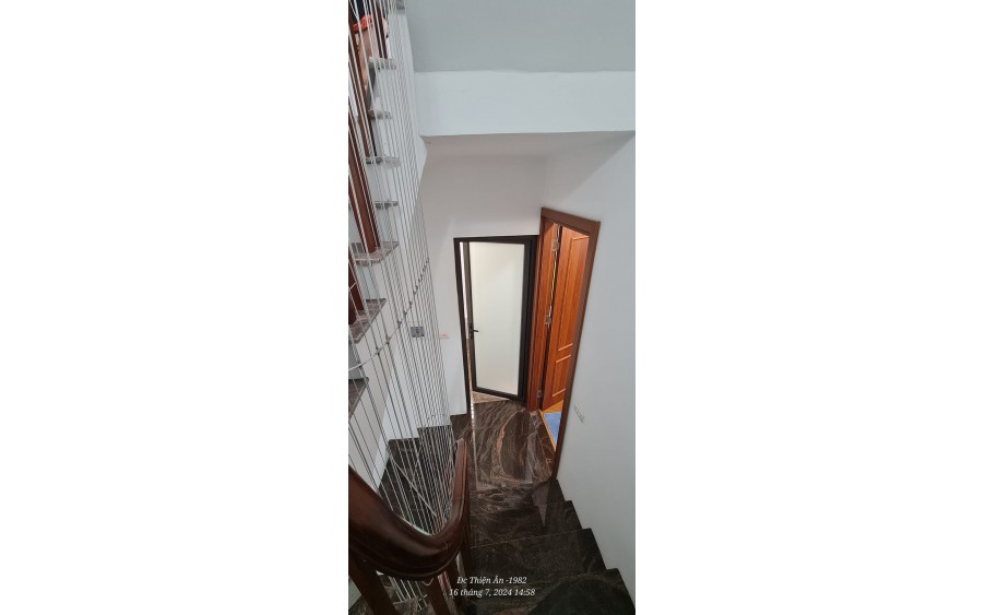 Chậm là không còn, nhỉnh 5 tỷ sở hữu ngay nhà lô góc Xuân La Tây Hồ, dtich 32m, mt 5.2